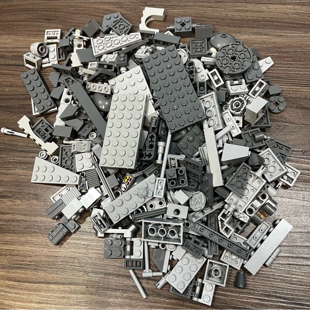 Lot Of Random Gray Lego Pieces From Various Sets 8.3 Ounces